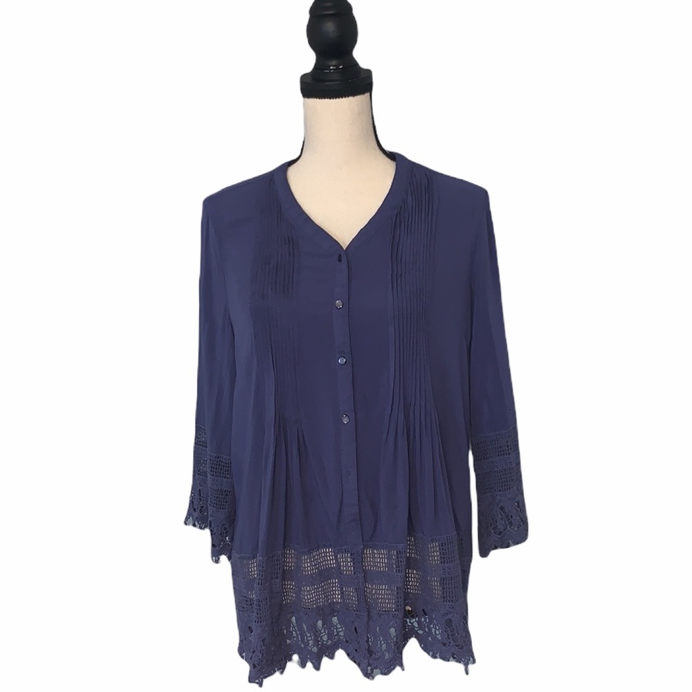 Coldwater Creek Blue Crochet Trim Pleated Button Up Blouse Size Petite Medium